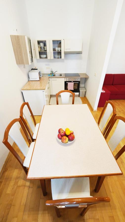 Cozynite Premium Apartment Hernals 1 비엔나 외부 사진